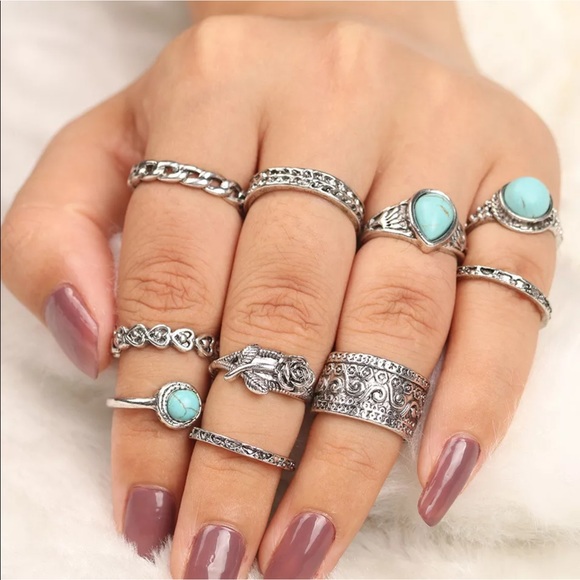 Jewelry - 10 Midi fashion rings
